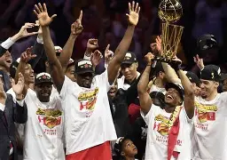 开云体育-多伦多猛龙夺冠球员数据