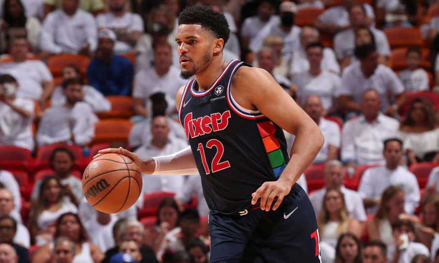 Kaiyun Sports-太狠了！上海久事今晚止住颓势今夜马赛调整名单以备NBA季后赛，今夜费城76人备战法甲的简单介绍