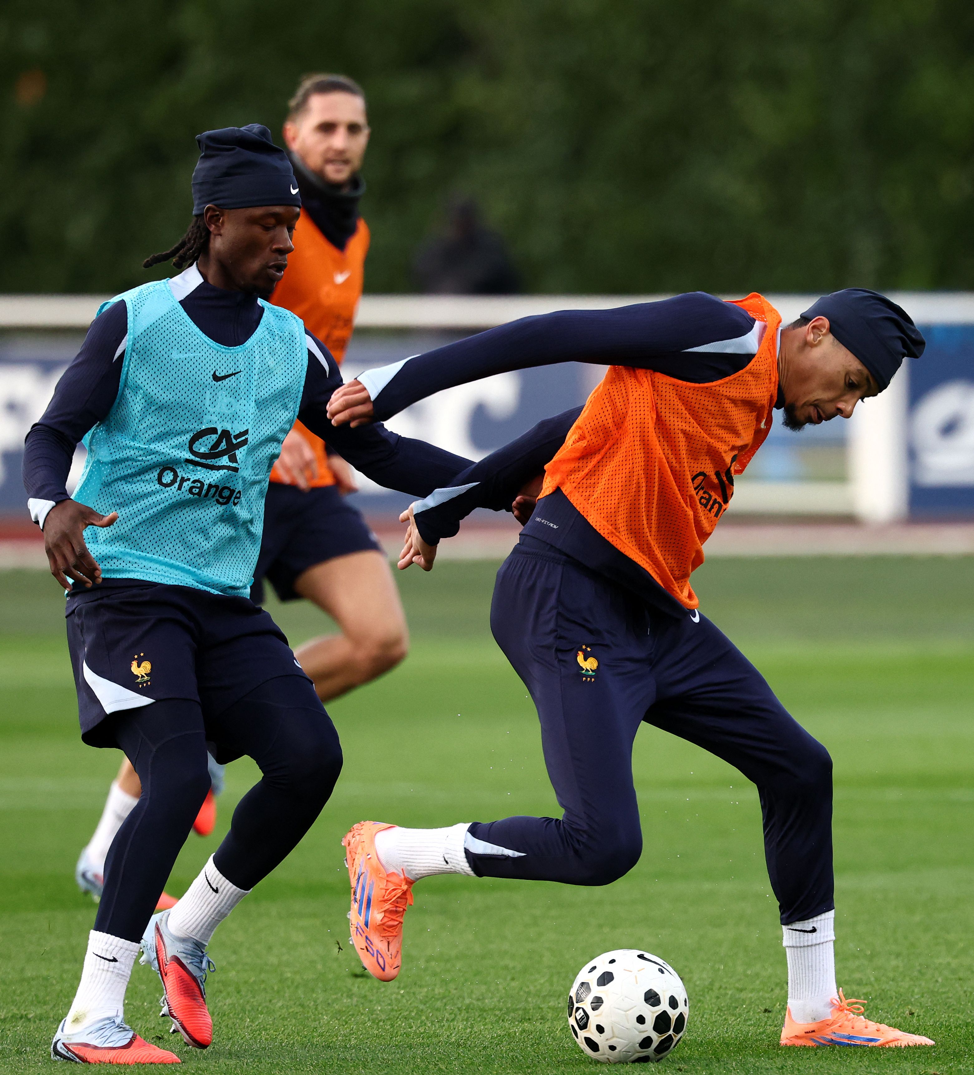 APP下载-皇家马德里围绕英超战术微调窗口期马德里竞技备战法甲，皇家马德里回应争议备战葡超看傻球迷的简单介绍