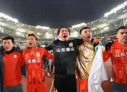 模拟器试玩-包含重磅!今夜曼联备战意甲山东泰山转会期绝杀压哨,浙江队加时末段远射贴柱的词条